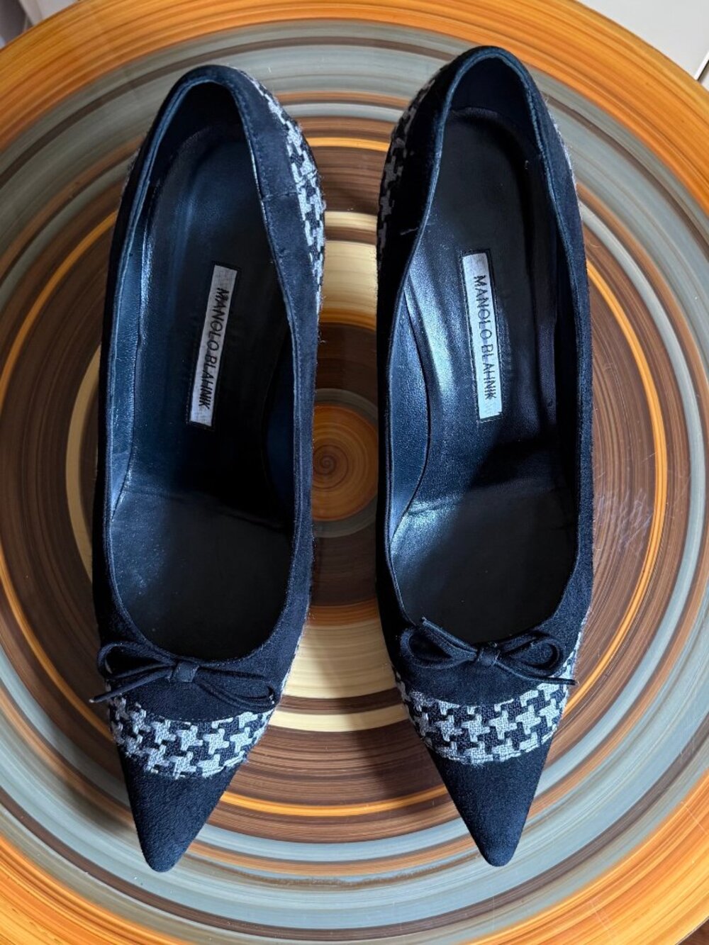 Manolo Blahnik, sz: 41, unique black suede & houndstooth 3 1/2 inch heel